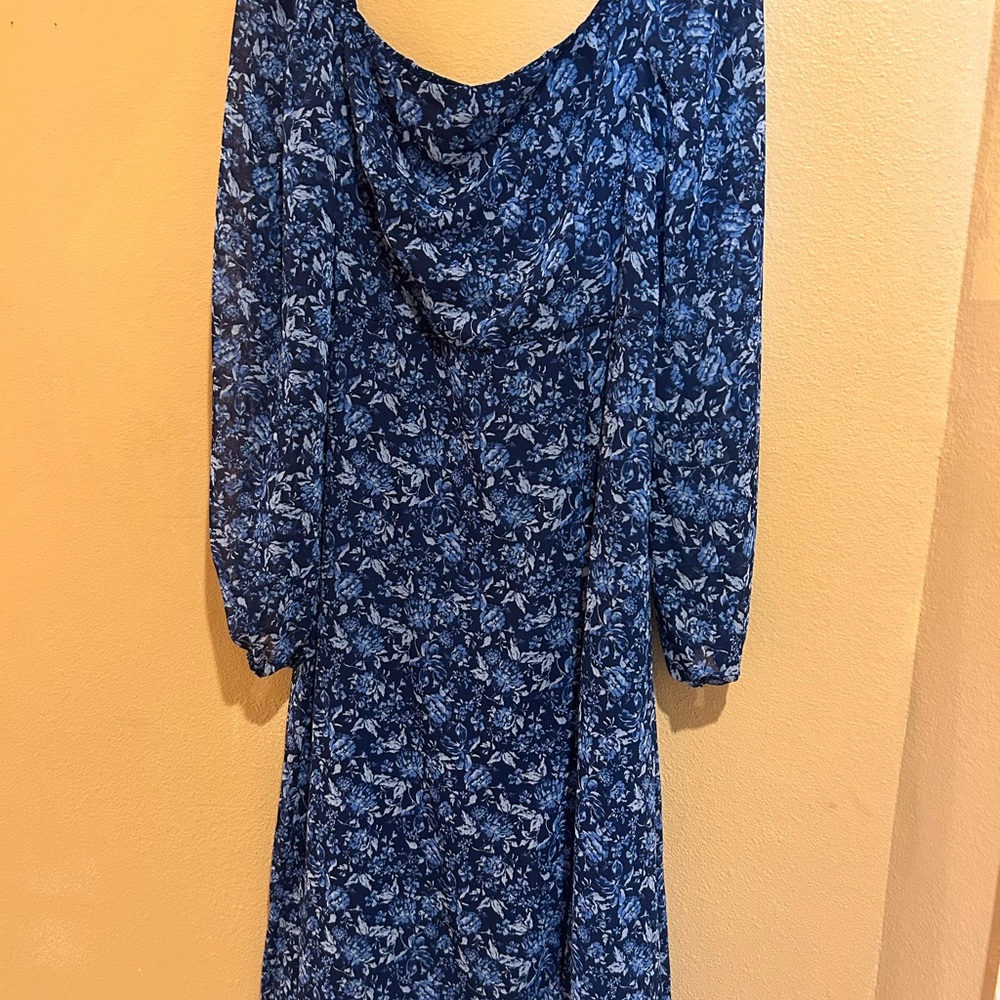 Elegant Blue Floral Dress